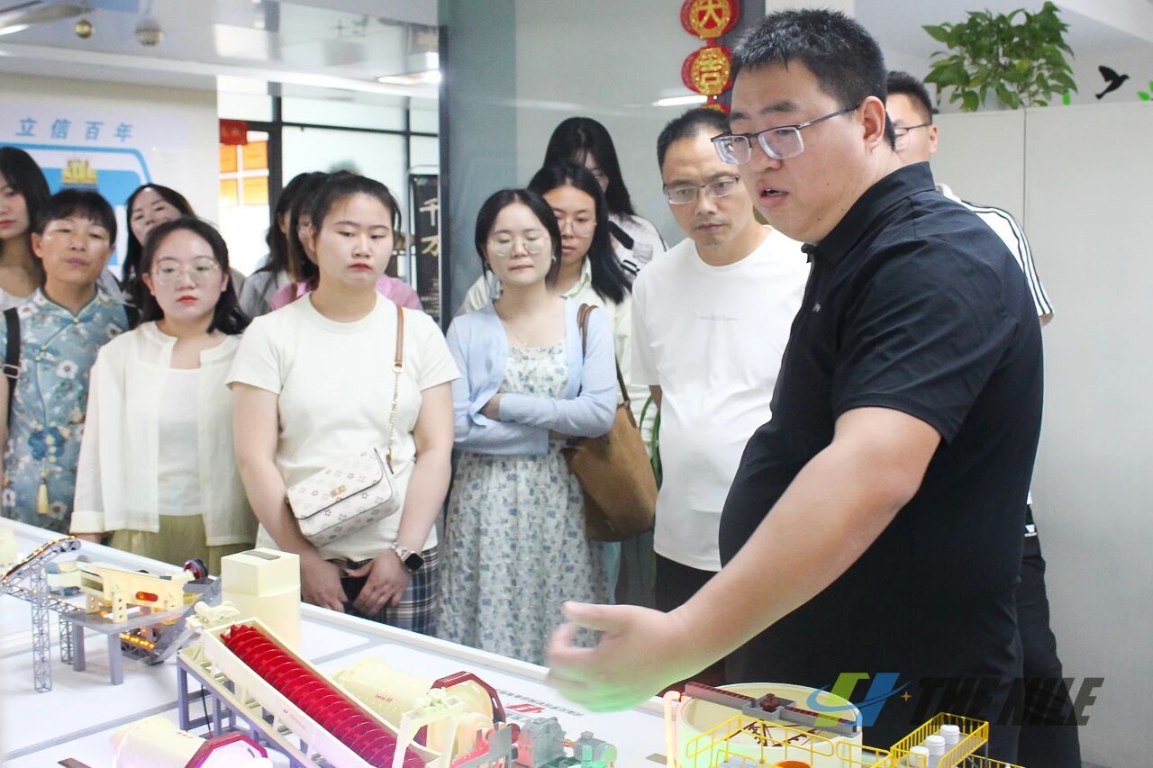 尼罗河机械与河南省高校电子商务师资骨干共话跨境电商新纪元